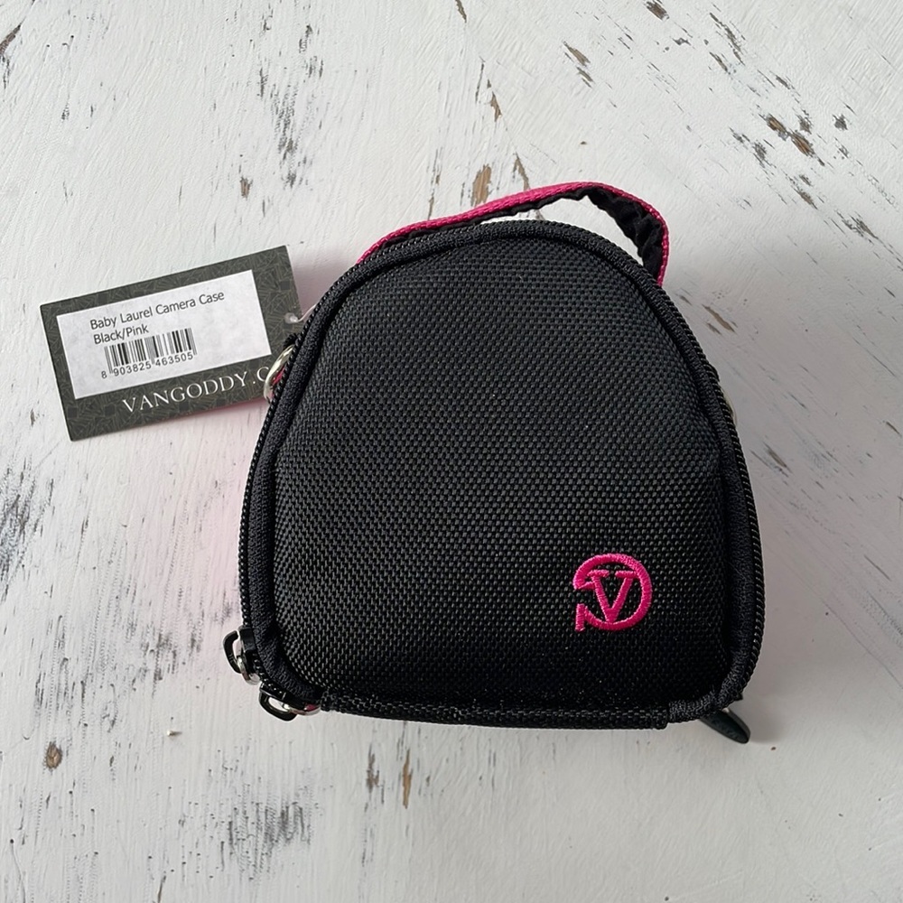 NWT Vangoddy Baby Laurel Camera Case